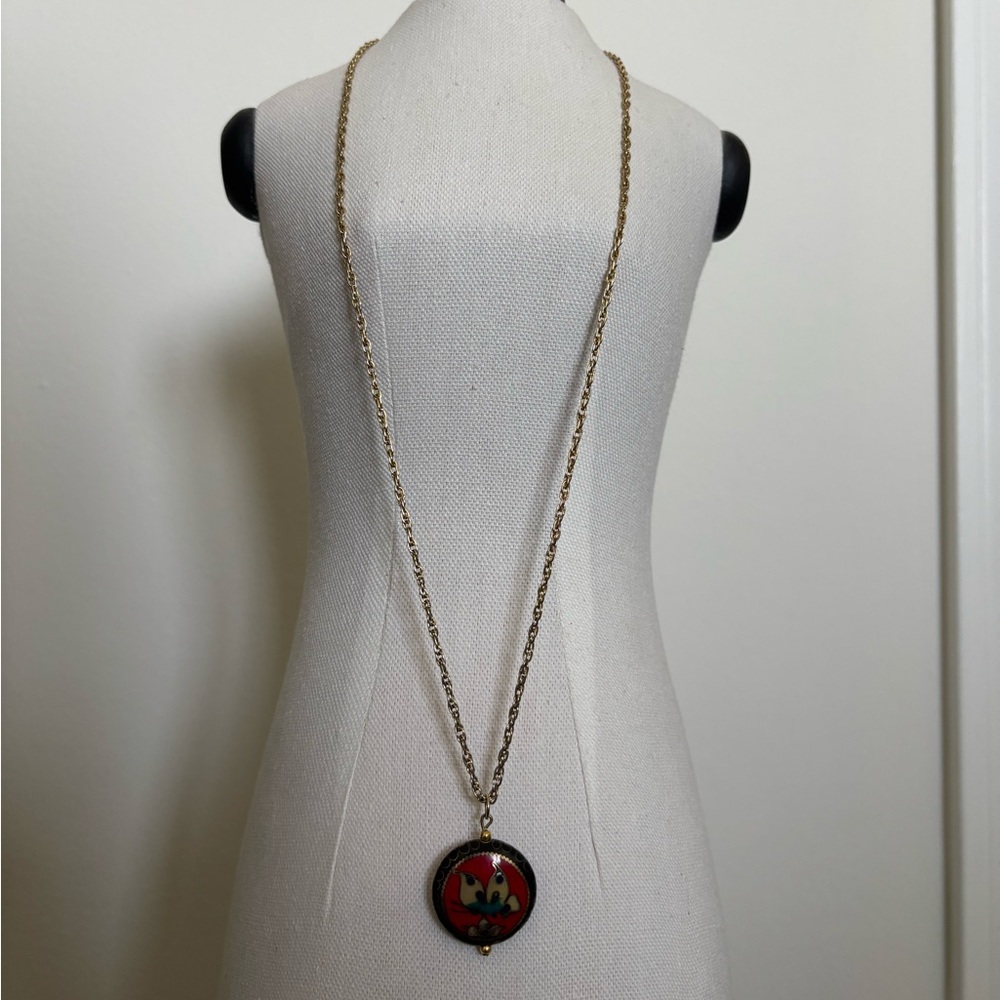 Gold Pendant Necklace